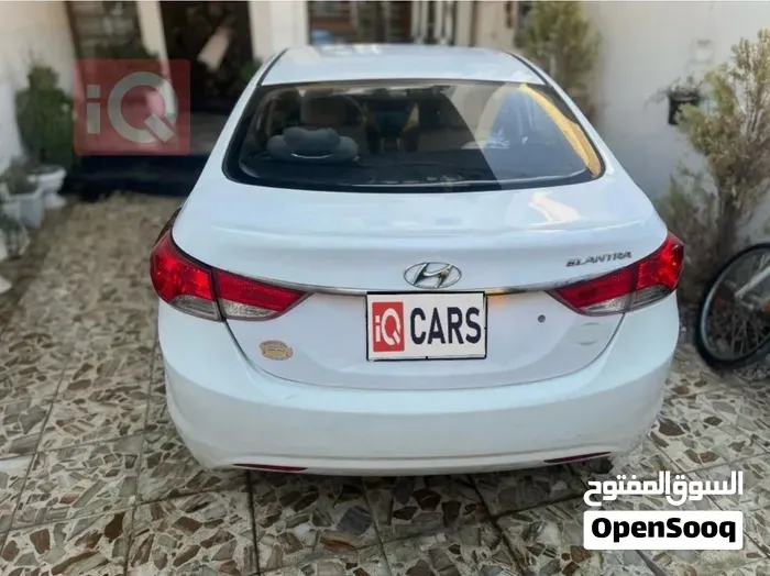 Hyundai Elantra 2014 photo 2