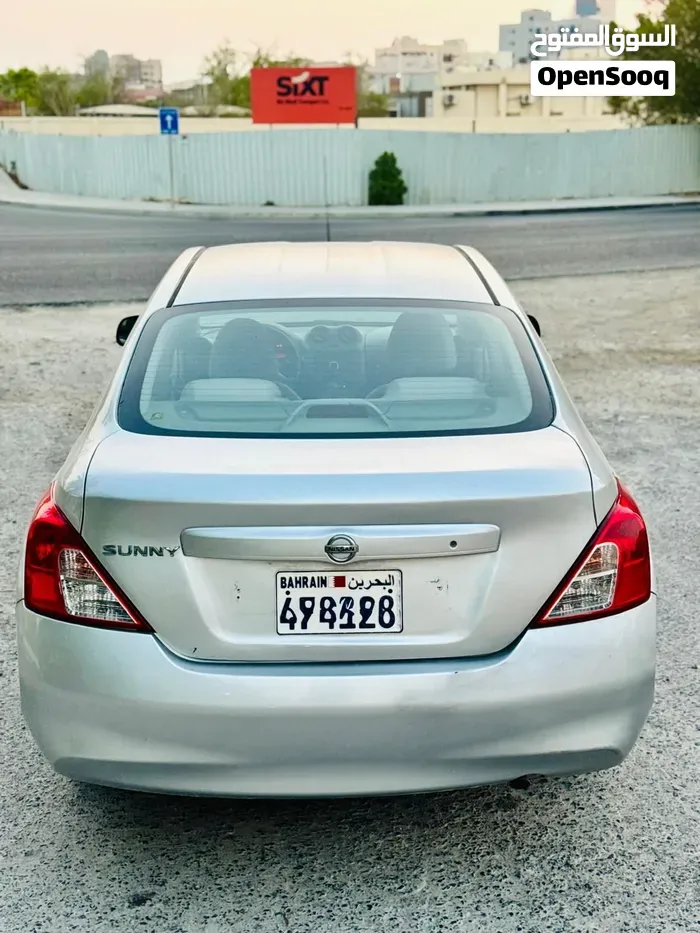 Nissan Sunny 2014 photo 4
