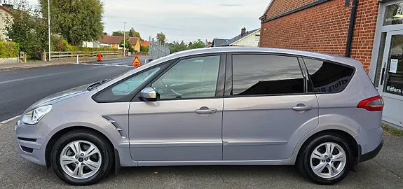 Ford S-Max 2011 photo 2