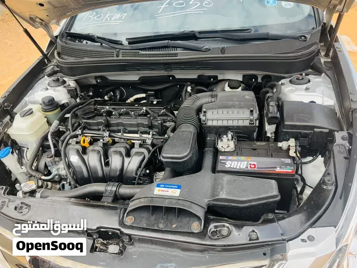 Hyundai Sonata 2012 photo 2