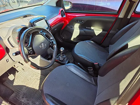 Toyota Aygo 2015 photo 5