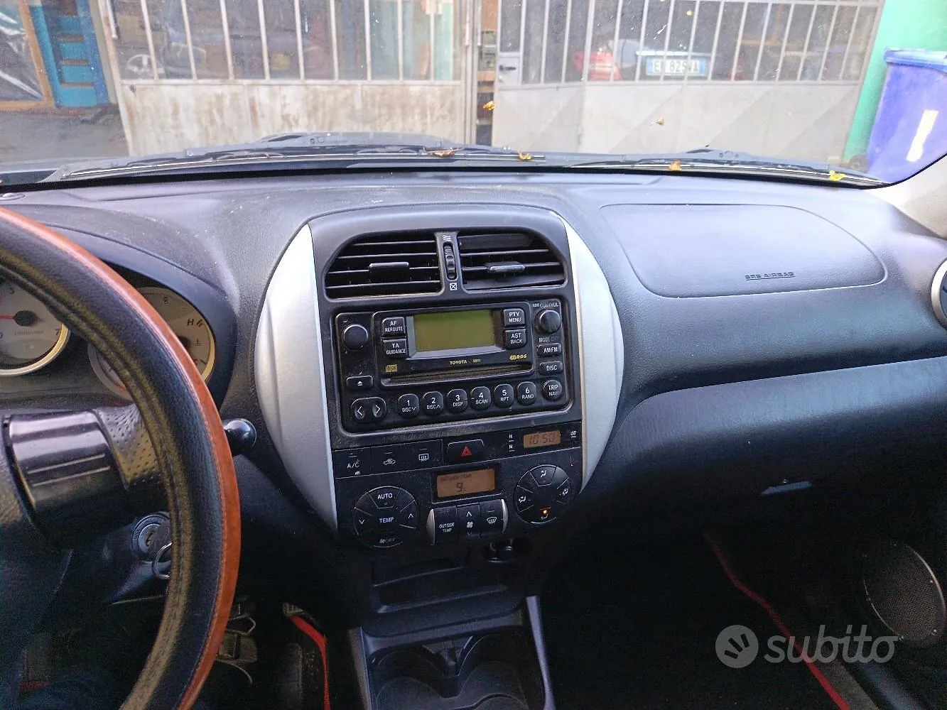 Toyota Rav4 2004 photo 5