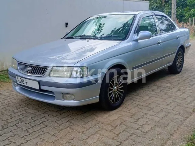 Nissan Sunny 2000 photo 2