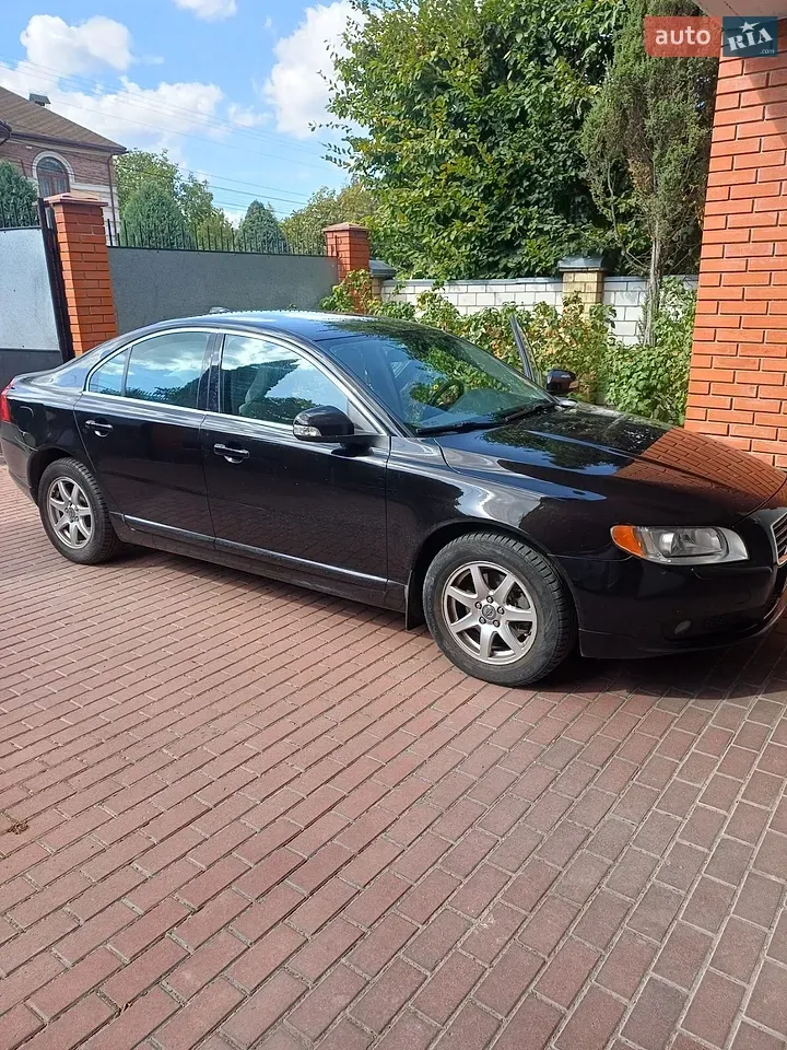 Volvo S80