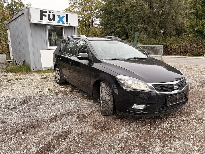 Kia Ceed 2012 photo 3