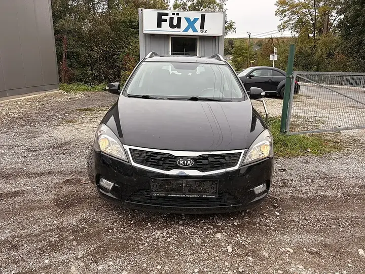 Kia Ceed 2012 photo 2