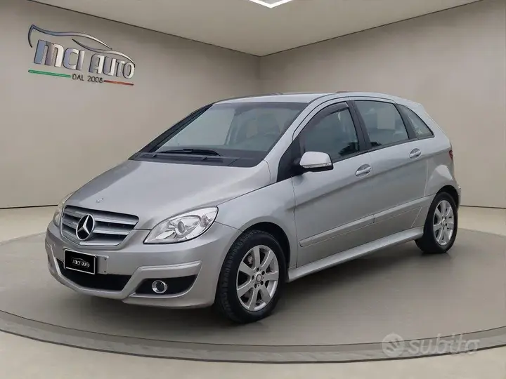 Mercedes-Benz B