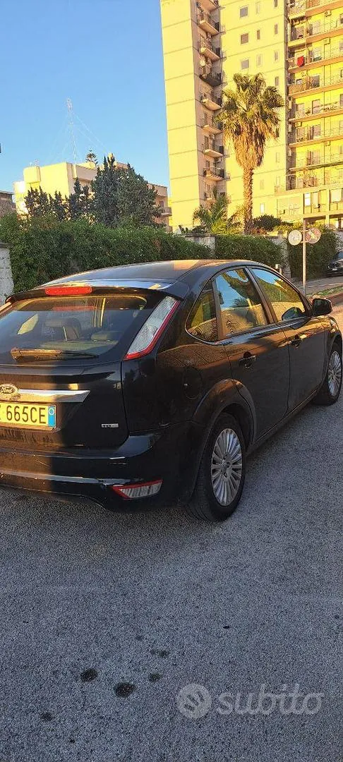 Ford Focus 2009 photo 3