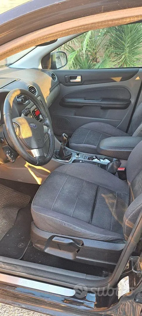 Ford Focus 2009 photo 5