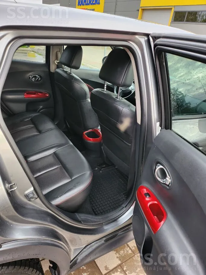 Nissan Yuke 2011 photo 2