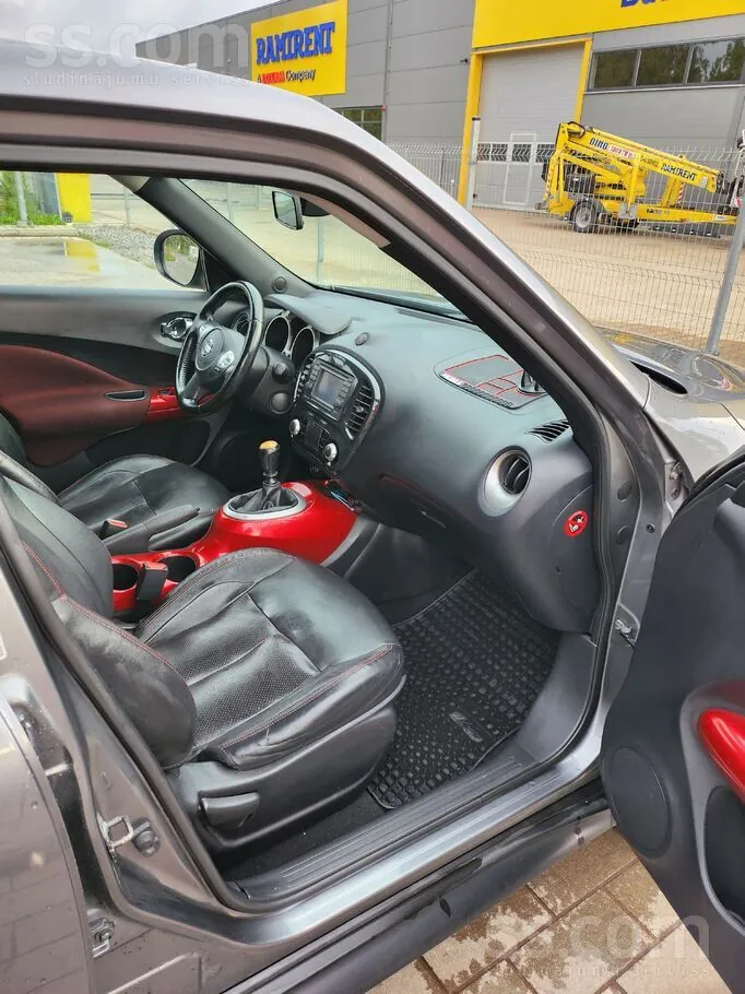 Nissan Yuke 2011 photo 3