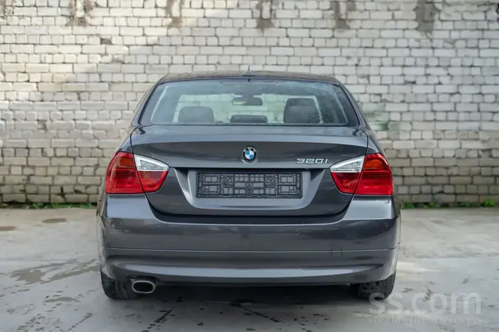 BMW 320I 2008 photo 5