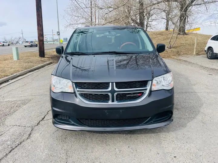 Dodge Grand Caravan 2016 photo 2