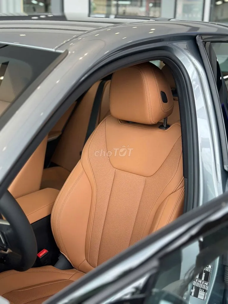 BMW 320I 2025 photo 4