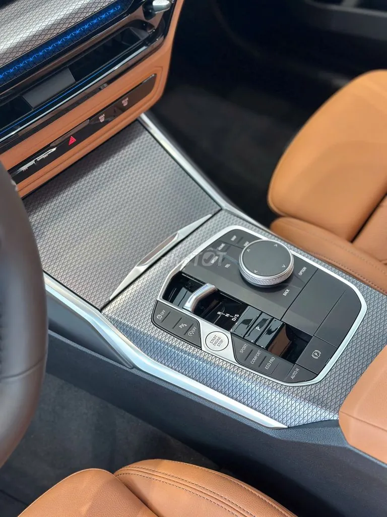 BMW 320I 2025 photo 5