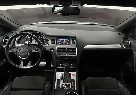 Audi Q7 2013 photo 5