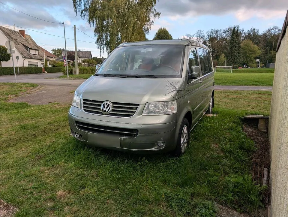 Volkswagen T5 California