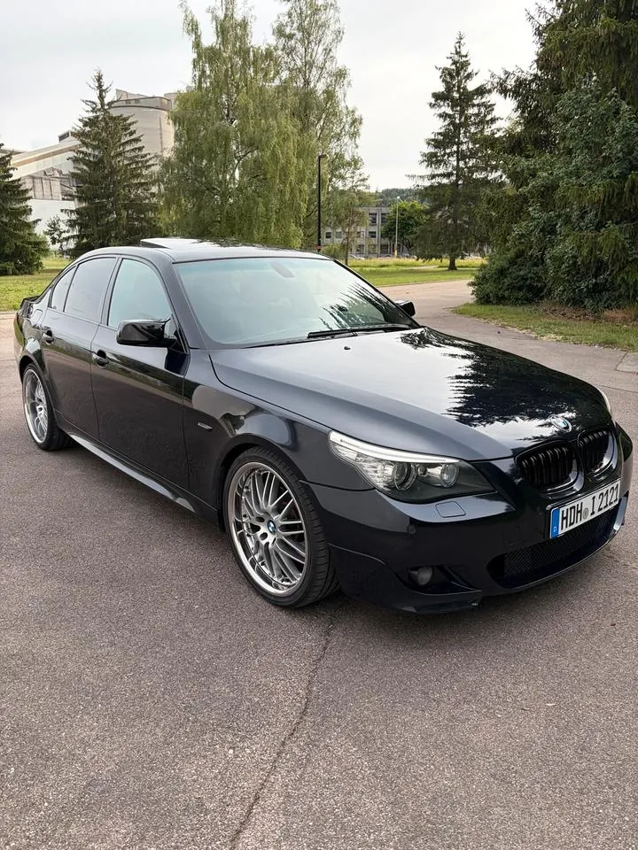 BMW 525I