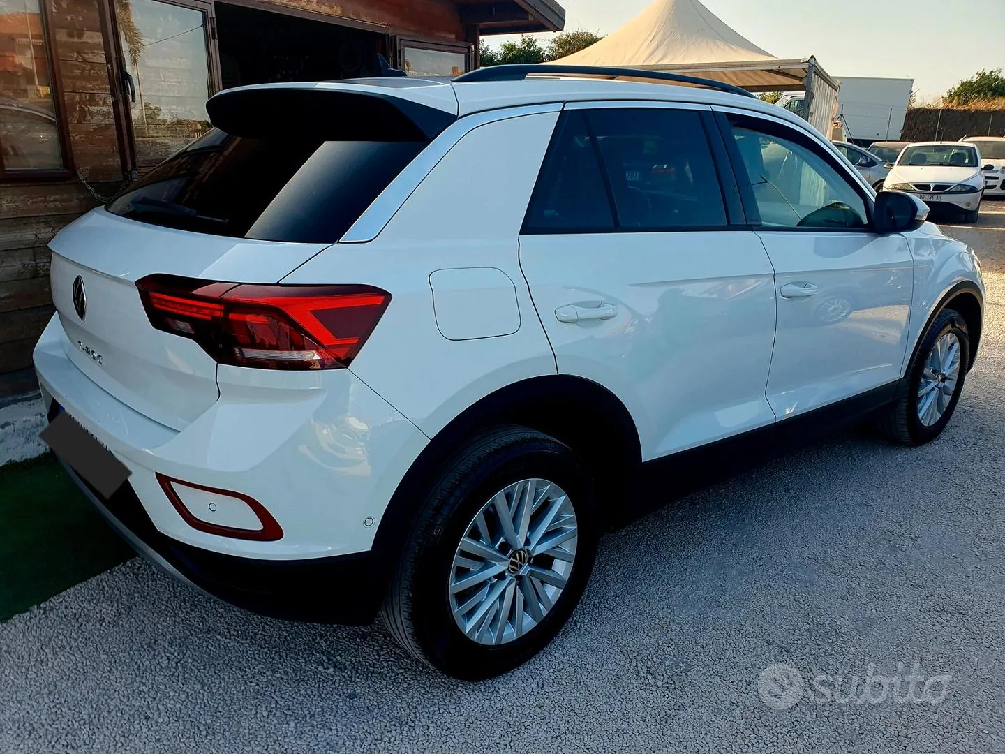 Volkswagen T-Roc 2023 photo 3