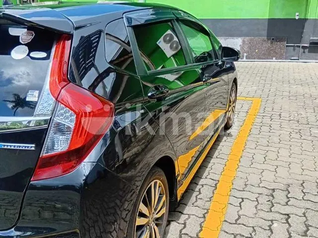 Honda Fit 2015 photo 2