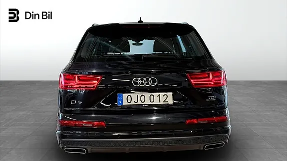Audi Q7 2017 photo 5