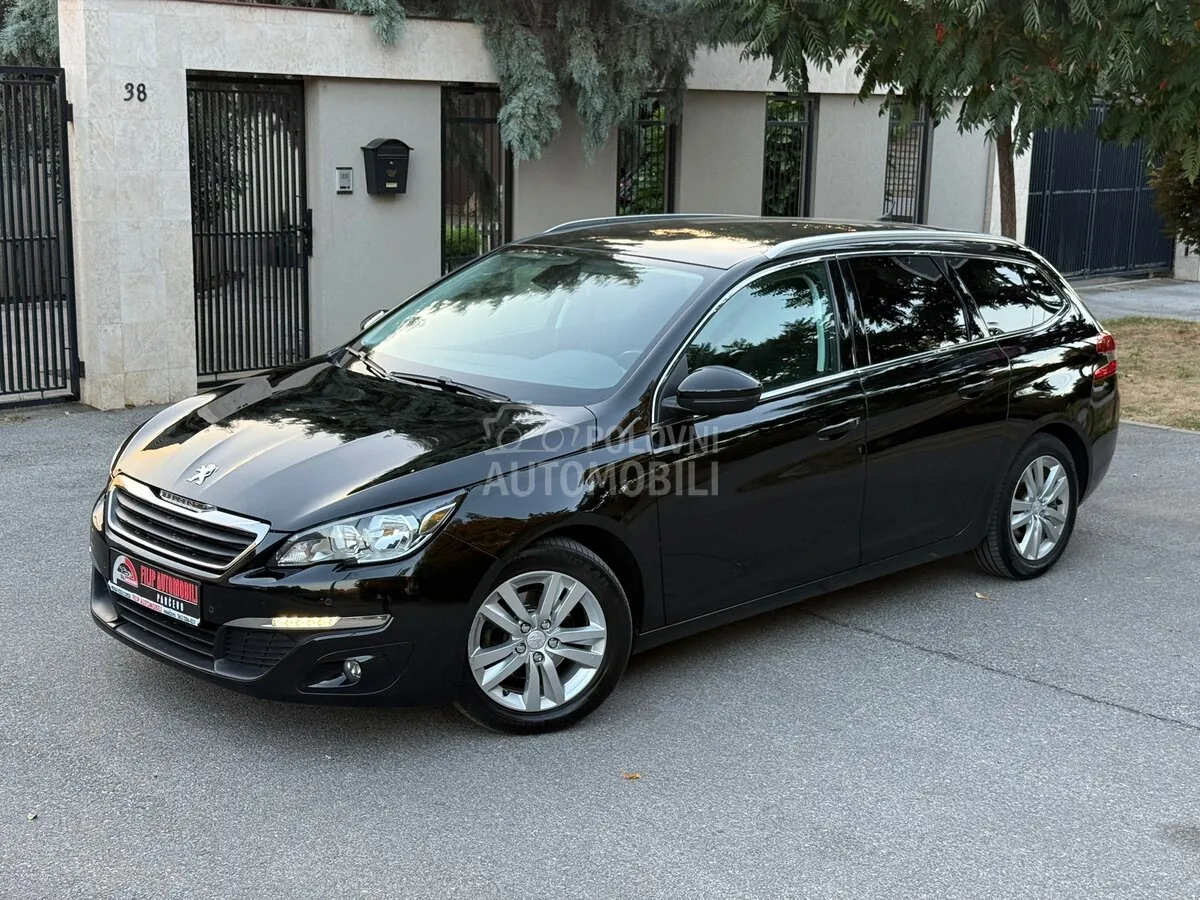 Peugeot 308 2015 photo 4