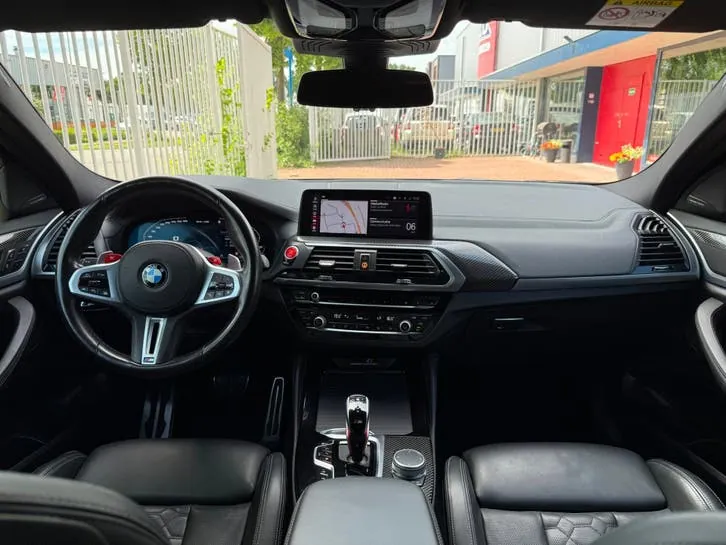 BMW X4 2021 photo 2