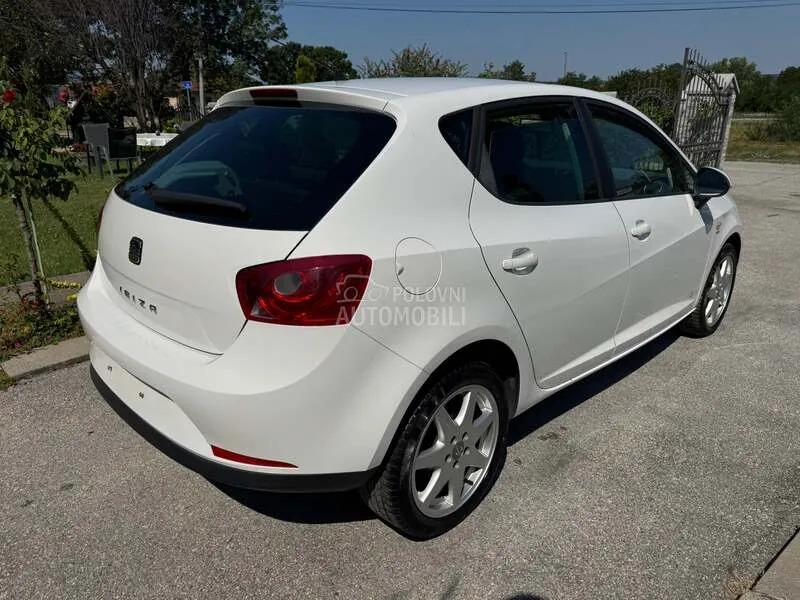 Seat Ibiza 2011 photo 4