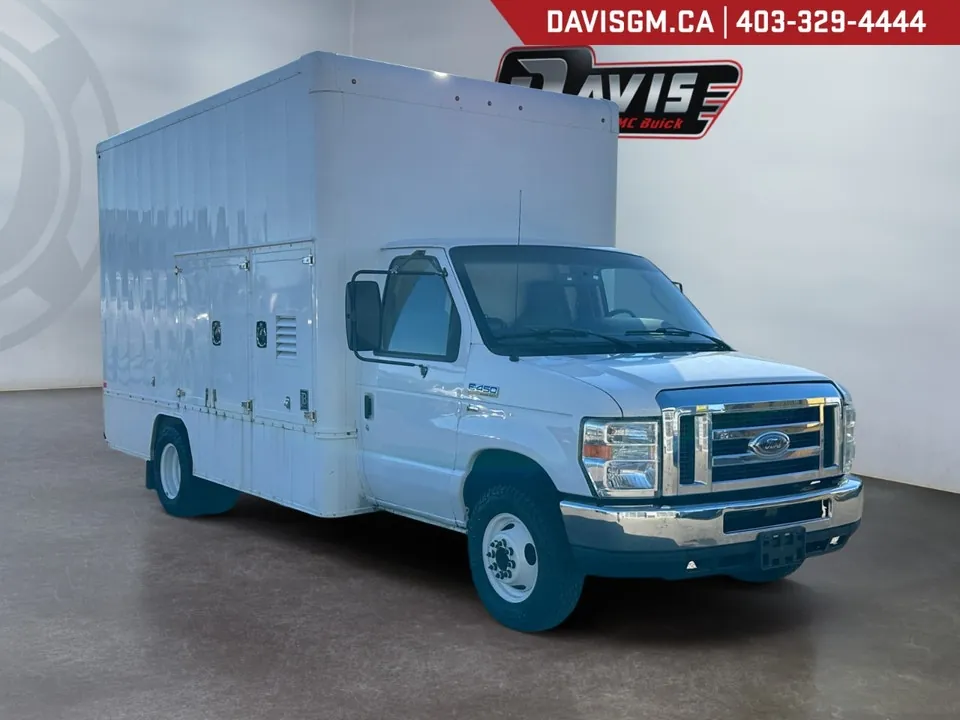 Ford Econoline 2012 photo 3