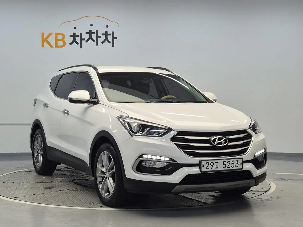 Hyundai Santa Fe 2017 photo 4