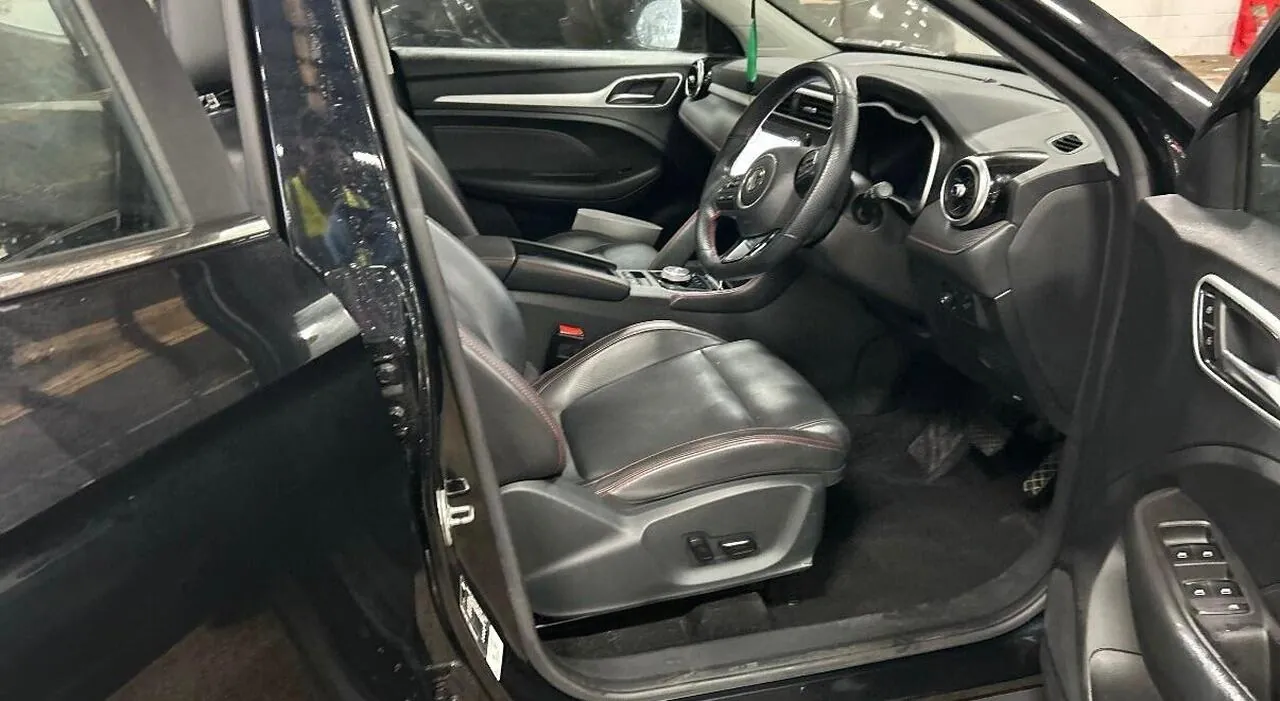 MG Mg Zs 2021 photo 3