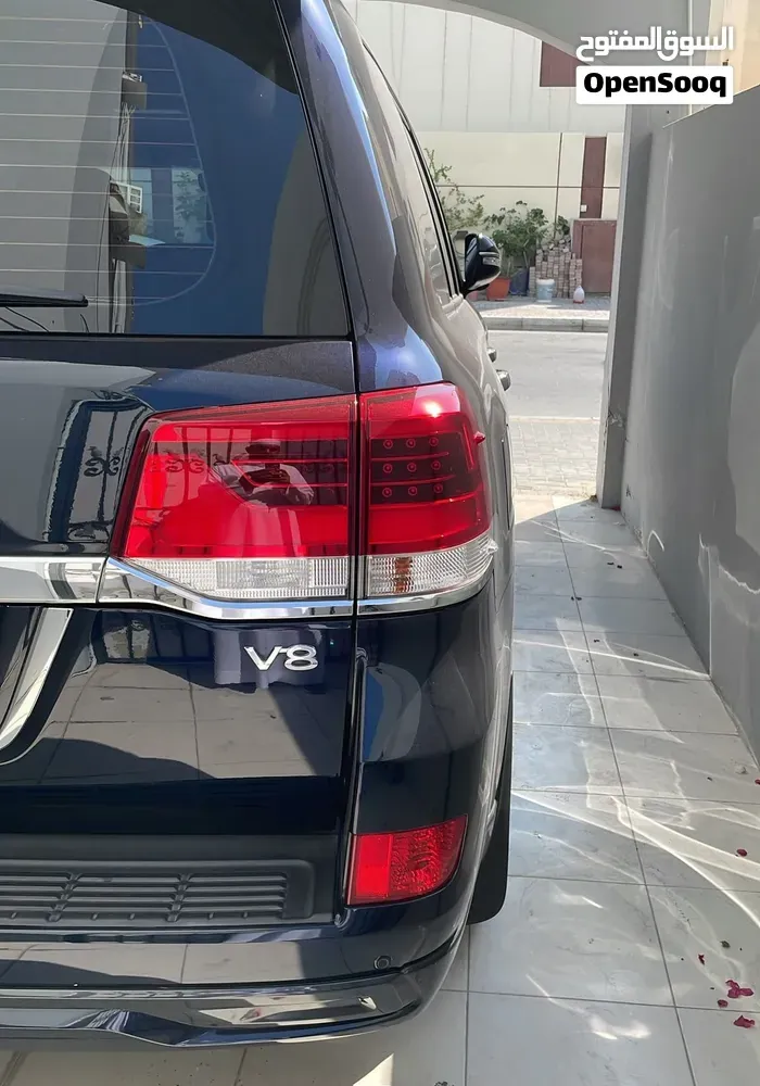 Toyota Land Cruiser 2018 photo 3