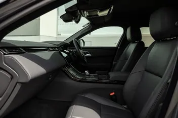 Land Rover Range Rover Velar 2026 photo 4