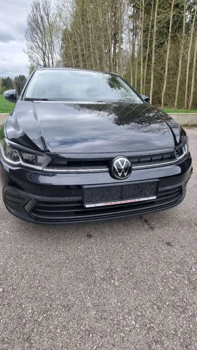 Volkswagen Polo 2023 photo 2