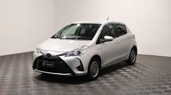 Toyota Vitz 2017 photo 4