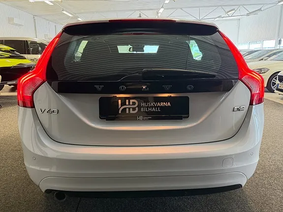 Volvo V60 2017 photo 5