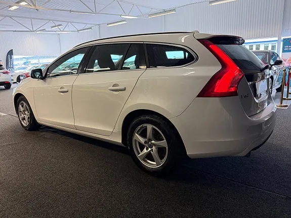 Volvo V60 2017 photo 4
