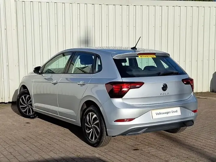 Volkswagen Polo 2023 photo 2