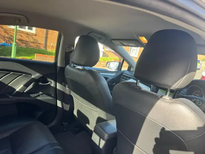 Toyota Avensis 2016 photo 4