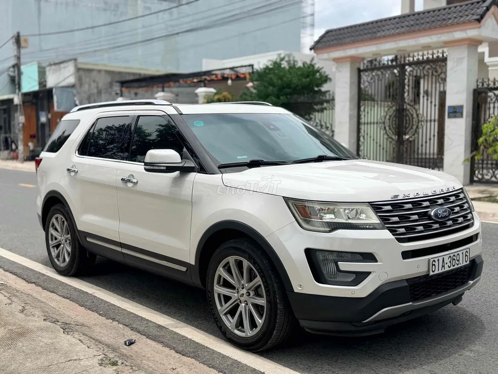 Ford Explorer 2016 photo 2