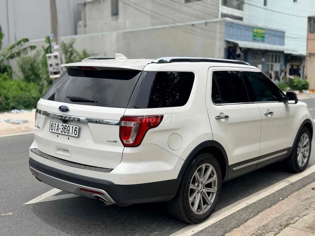 Ford Explorer 2016 photo 4