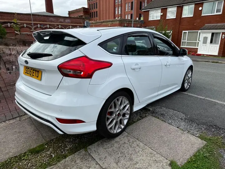 Ford Focus 2015 photo 4