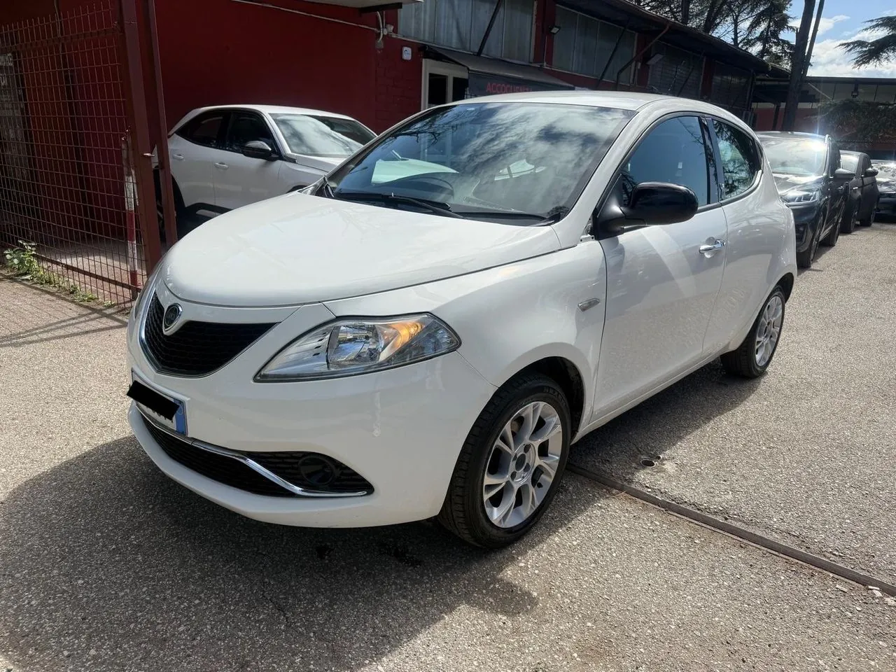Lancia Ypsilon 2015 photo 3