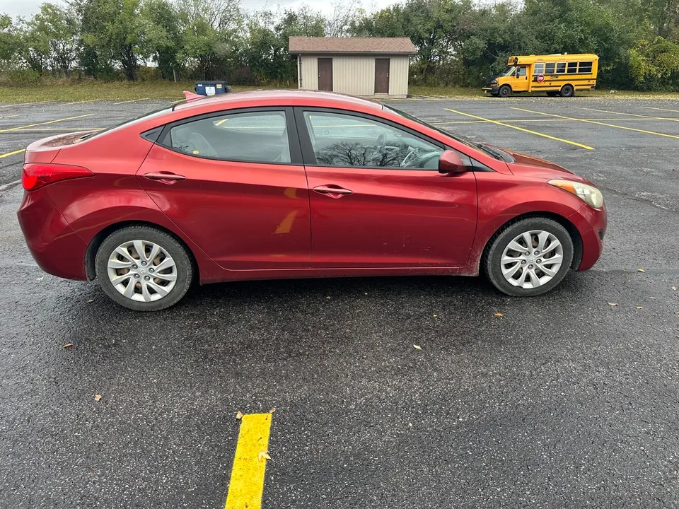 Hyundai Elantra 2013 photo 4