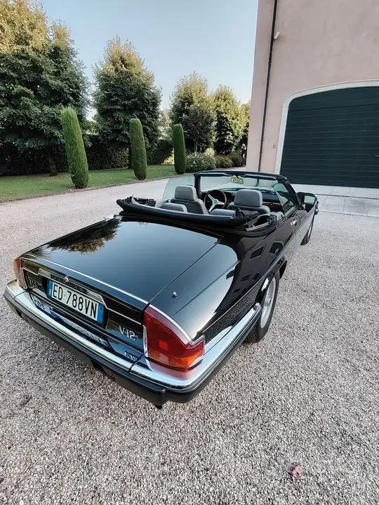Jaguar Xj 1988 photo 2