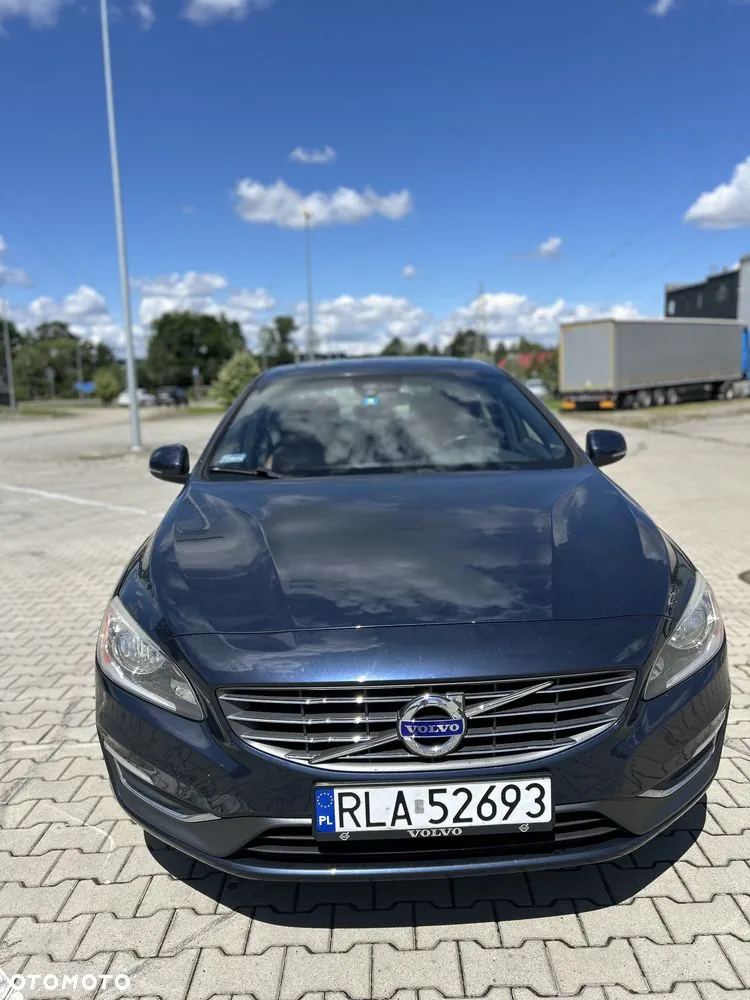 Volvo S60 2015 photo 2