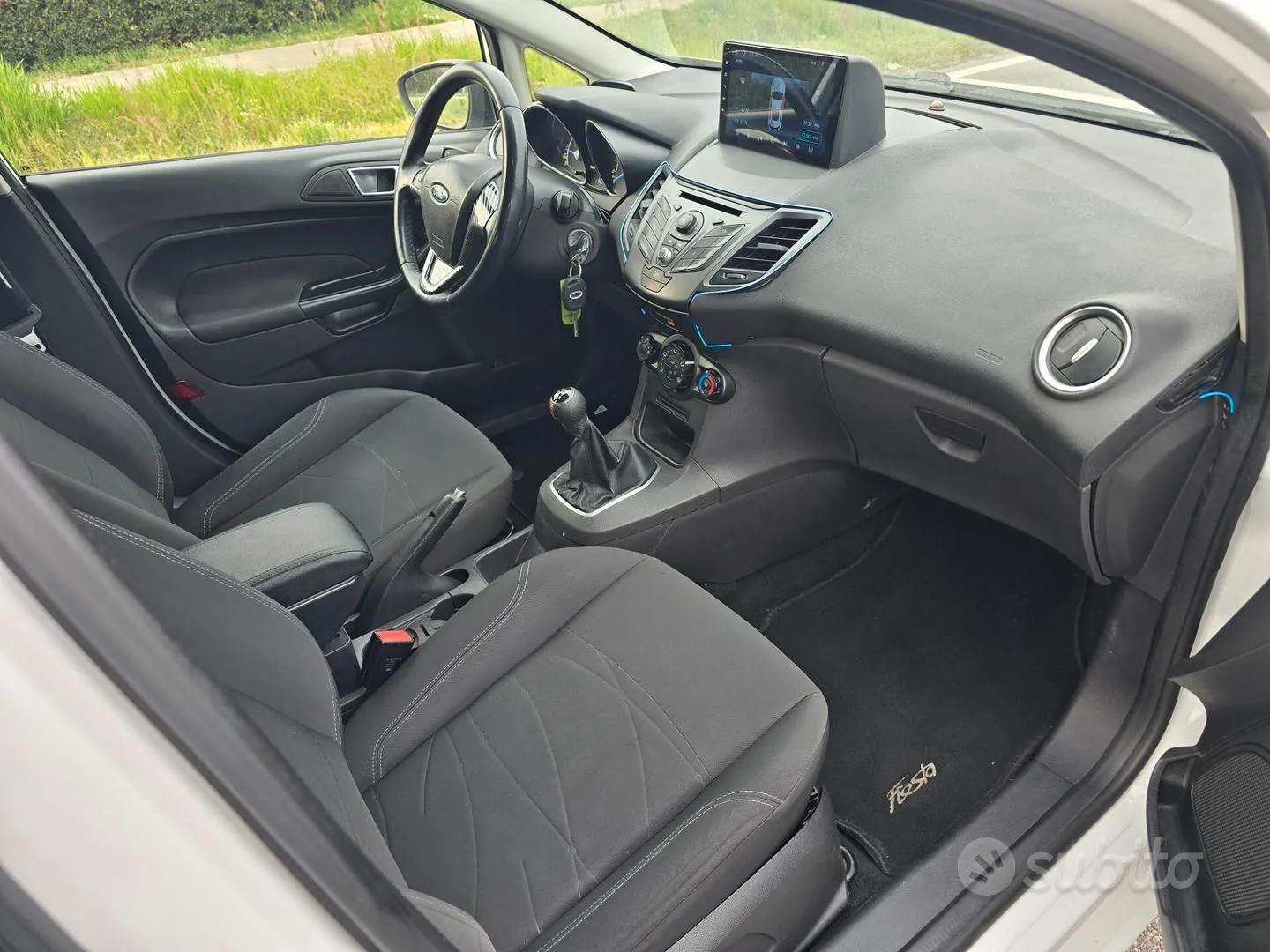 Ford Fiesta 2014 photo 5