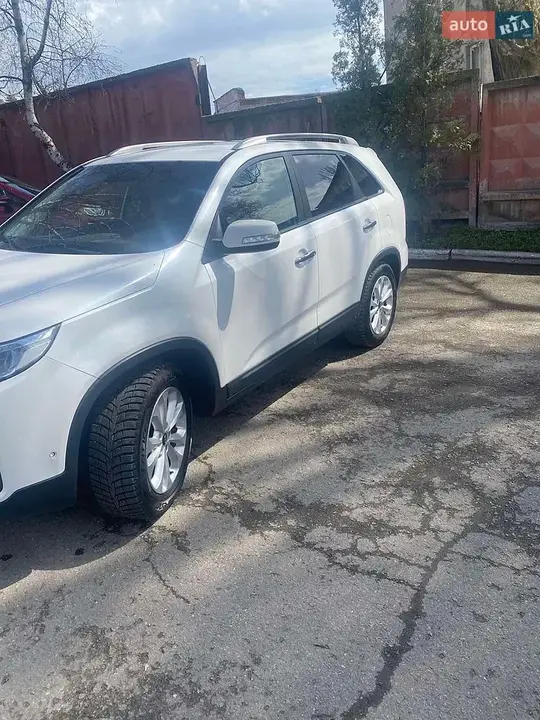 Kia Sorento 2012 photo 5