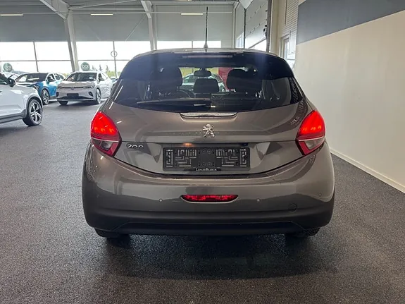 Peugeot 208 2019 photo 4