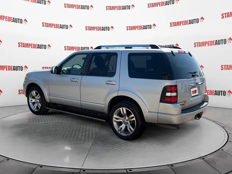 Ford Explorer 2010 photo 3